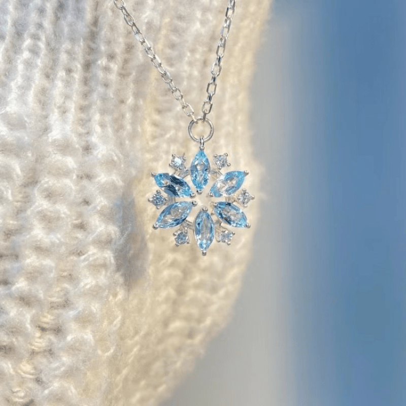 Sky Blue Snowflake Collarbone Necklace for Girls - Fashionable Pendant Jewelry for Birthdays and Anniversaries