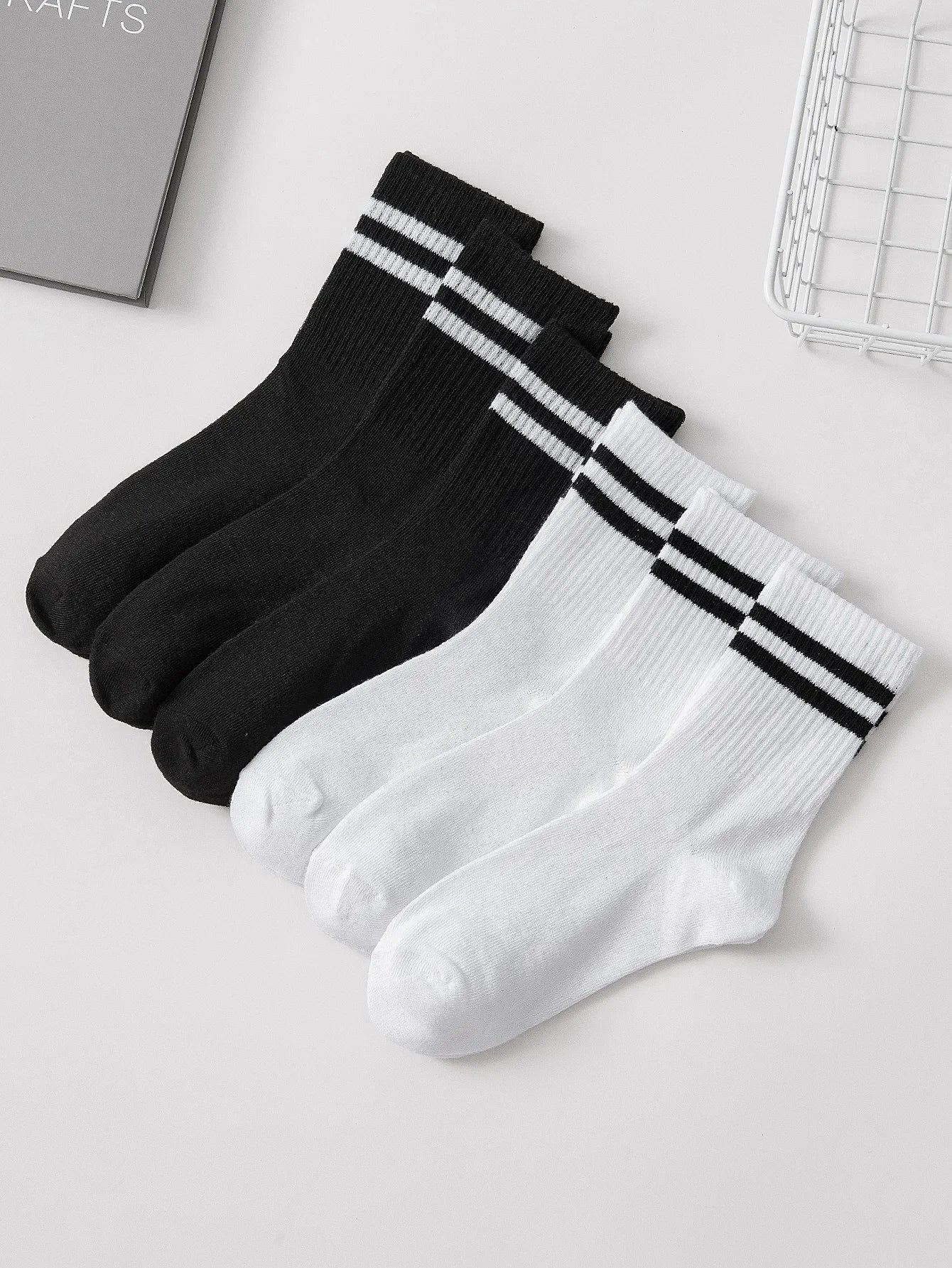 6/12 Pairs Middle Tube Socks For Men And Women Casual Single code NV575-3