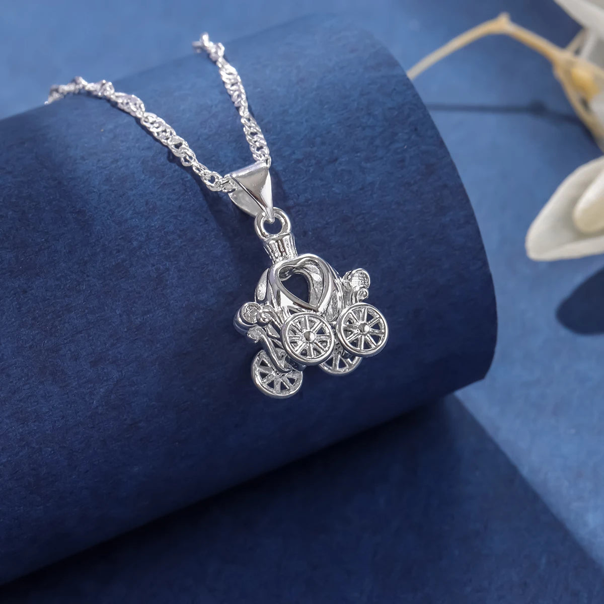 Elegant 925 Sterling Silver Pumpkin Carriage Pendant Necklace for Women