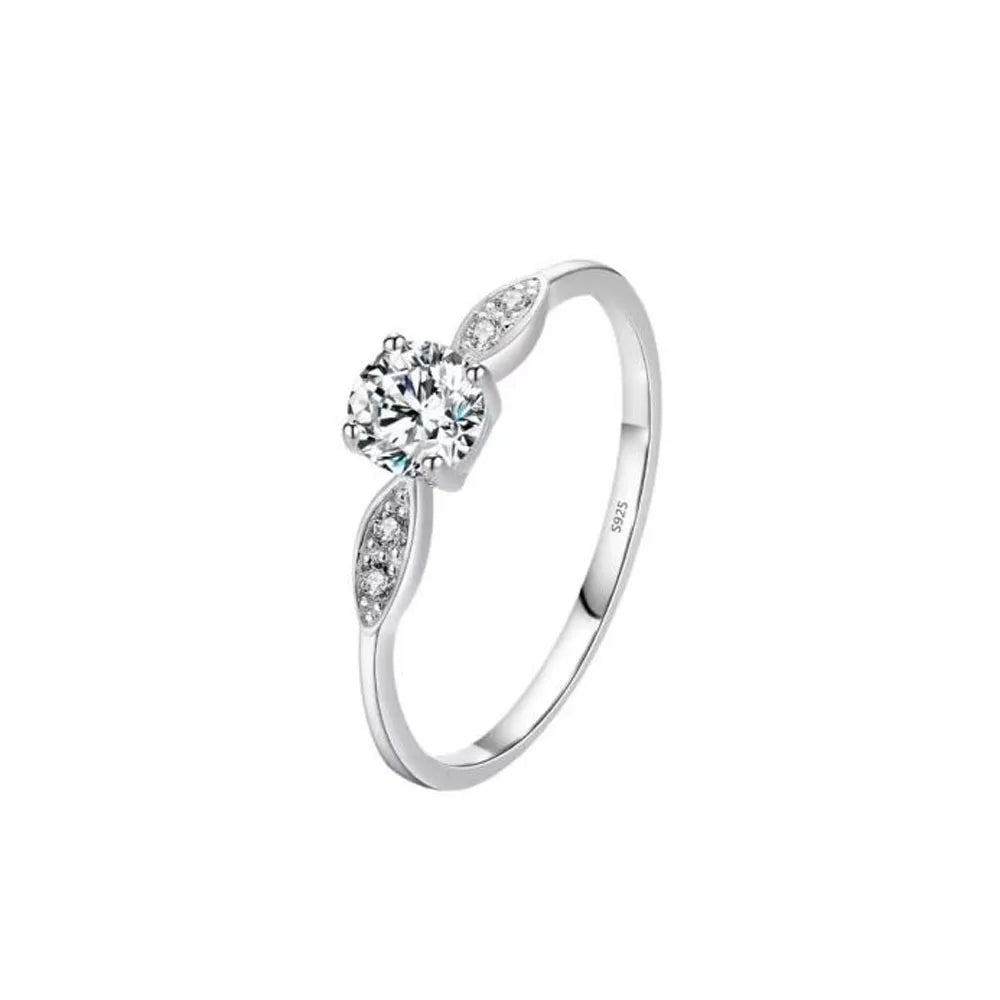 Exquisite 925 Silver Dog Flower Heart-Shaped Ring for Women Perfect for Wedding Parties