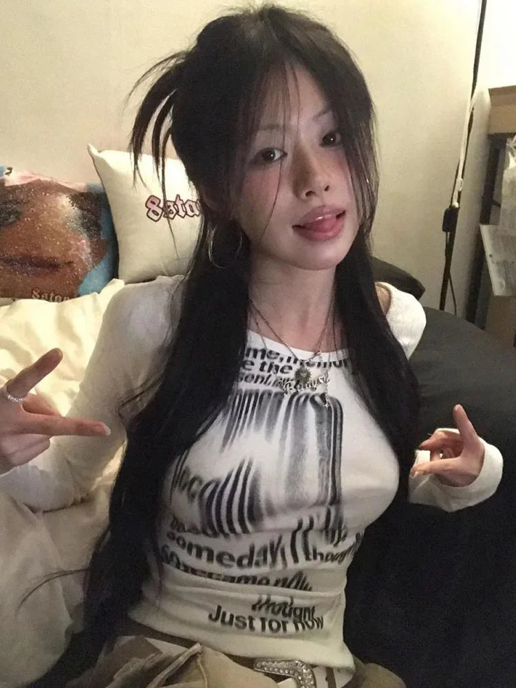 Graffiti Letter Print Womens Crop Top Streetwear Tee
