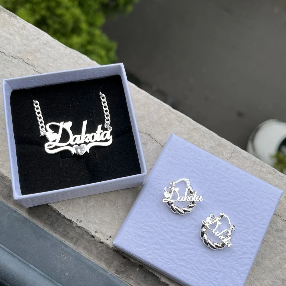 Duoying Personalized Heart Jewelry Set for Children Stainless Steel Nameplate Necklace and Mini Hoop Earrings