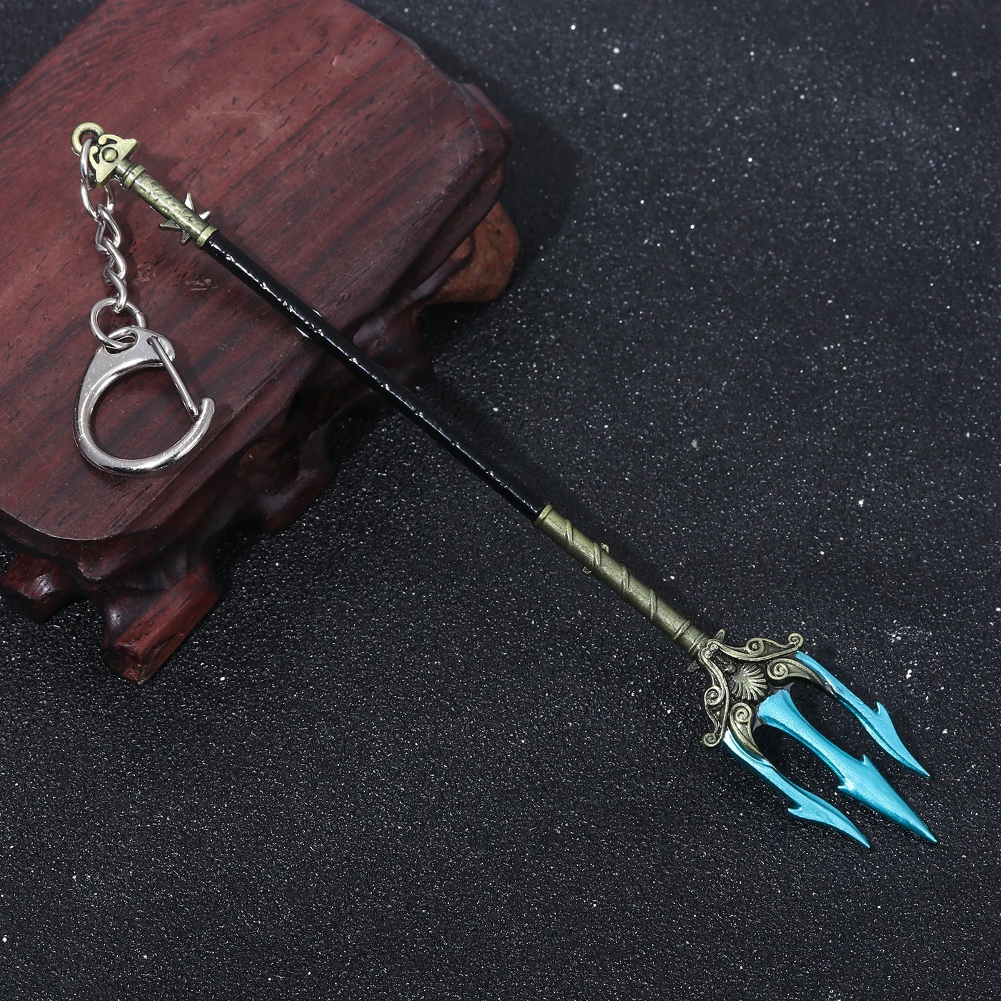 Creativity Poseidon Trident Keychain Cosplay Accessory for God of War Fans