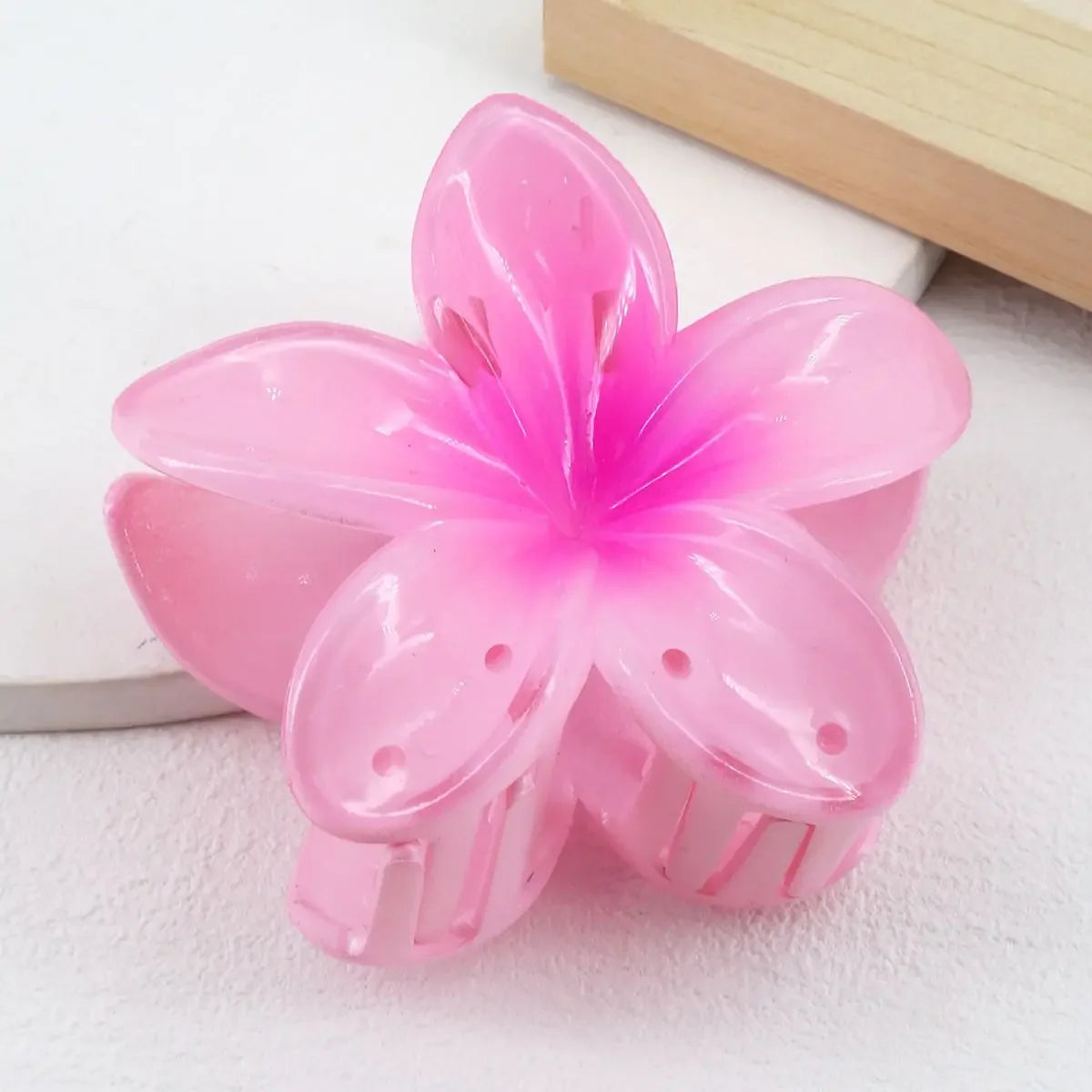 Beach Chic Gradient Flower Hair Accessories Set - Summer Hawaiian Style Hairpins and Claw Clips for Women