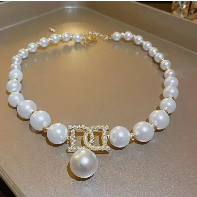Elegant Pearl Bead Choker Necklace for Brides and Weddings