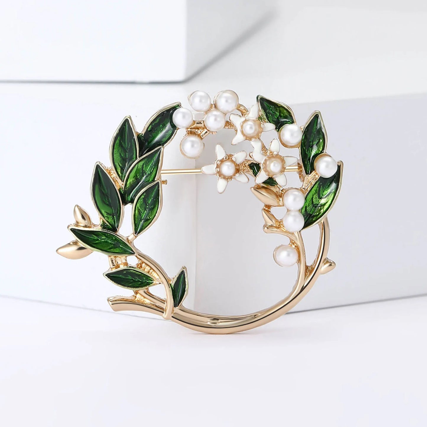 Elegant Enamel Floral Brooch Pins for Women and Unisex Party Office Accessories