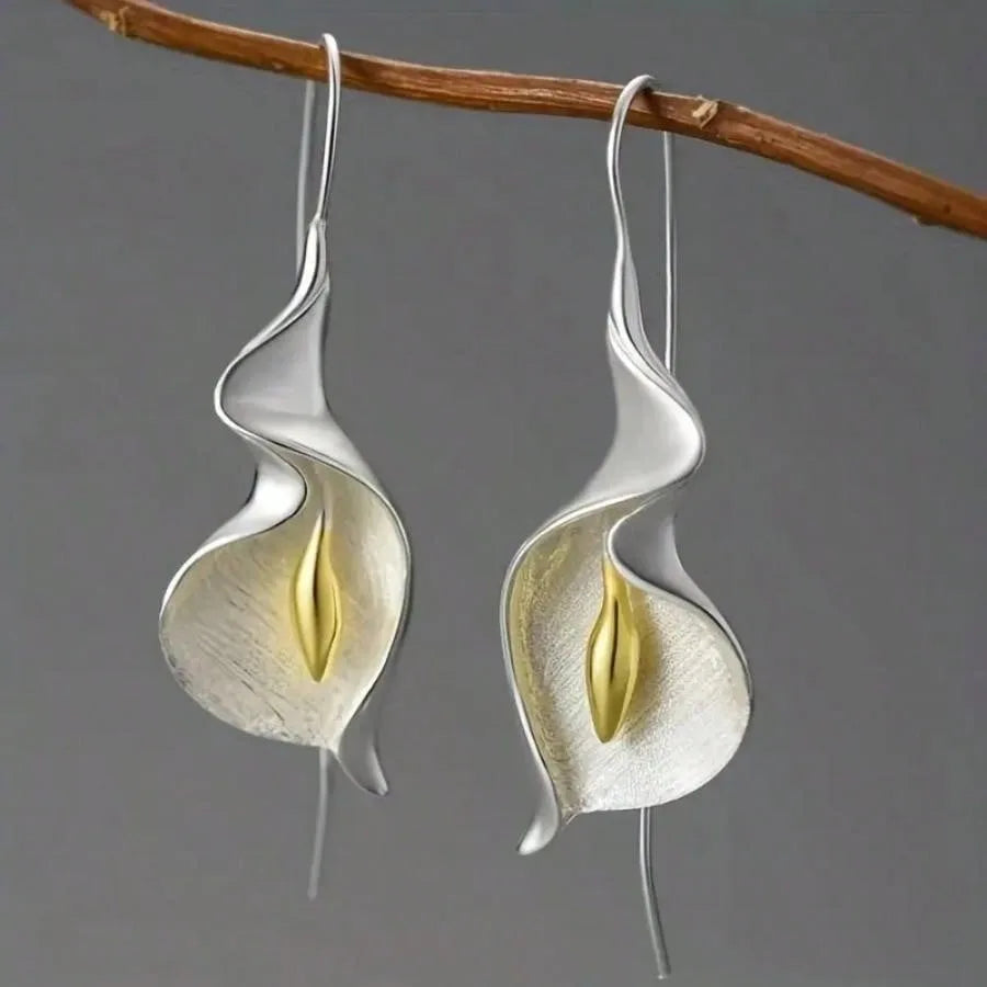 Korean Angel Eye Gold-Plated Hoop Earrings with Rhinestone Tulip Design for Women Style B