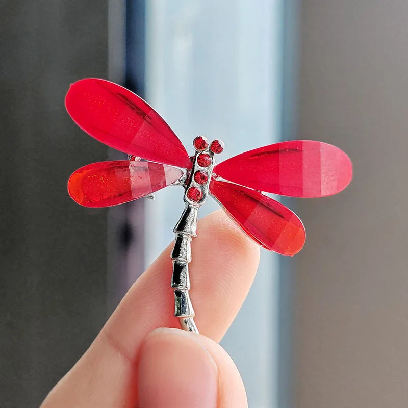 Elegant Dragonfly Brooch for Women - Chic Corsage Pin for Suit and Party Wear