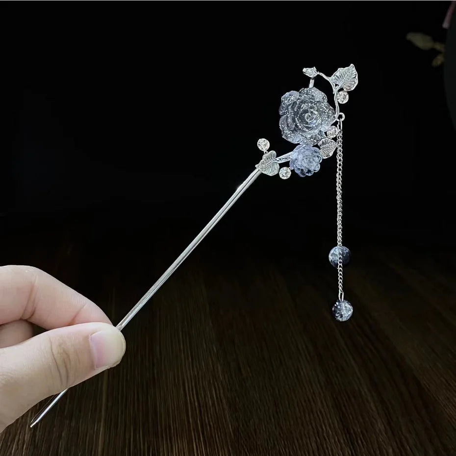 Elegant Chinese Flower Tassel Hair Stick With Black Beads For Women