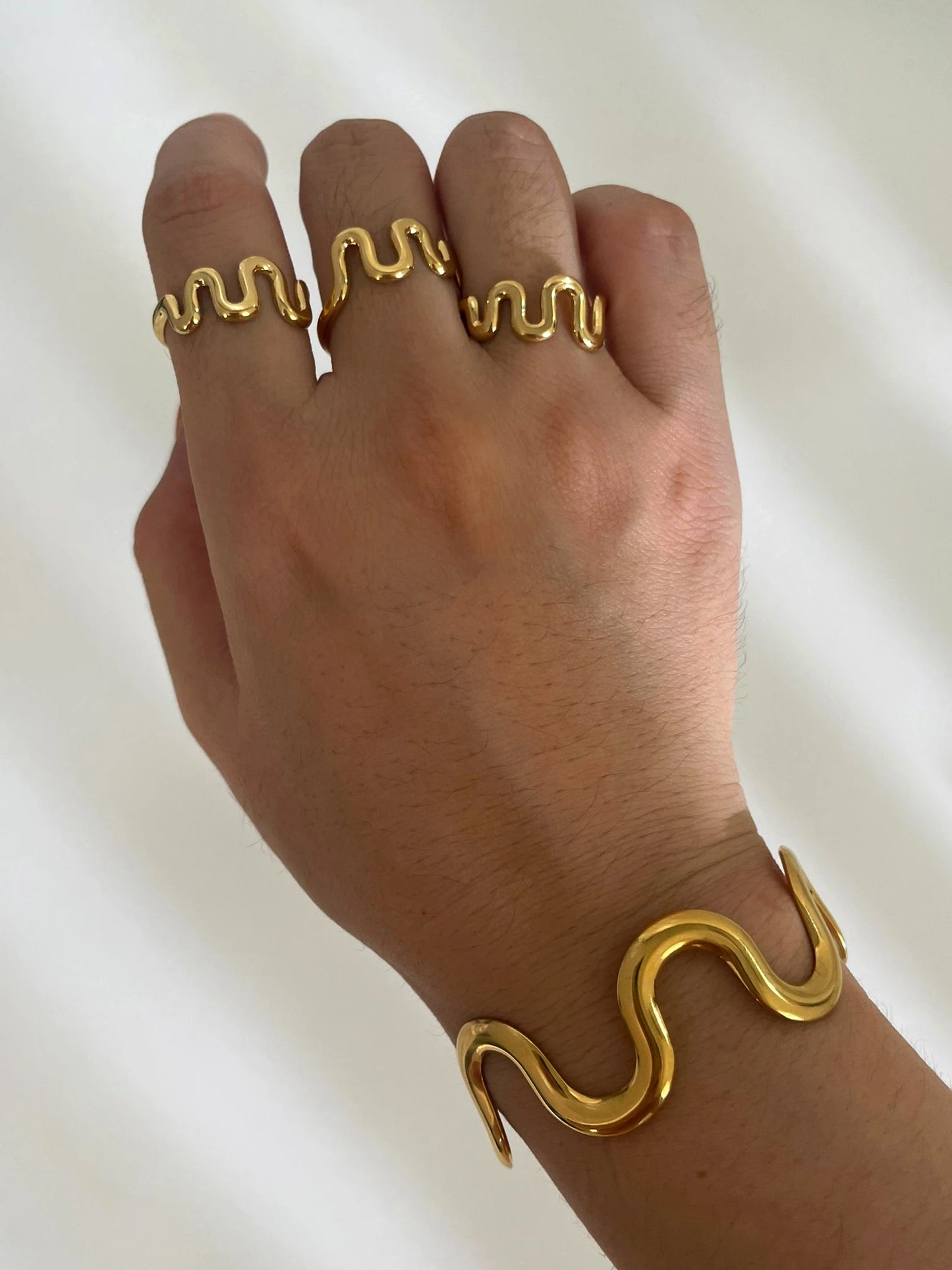 Elegant Wave Design 18K Gold Plated Stainless Steel Jewelry Set for Women