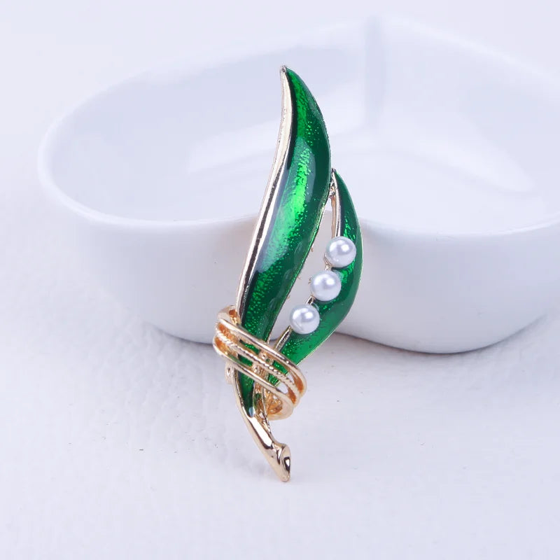 Elegant Enamel Floral Brooch Pins for Women and Unisex Party Office Accessories