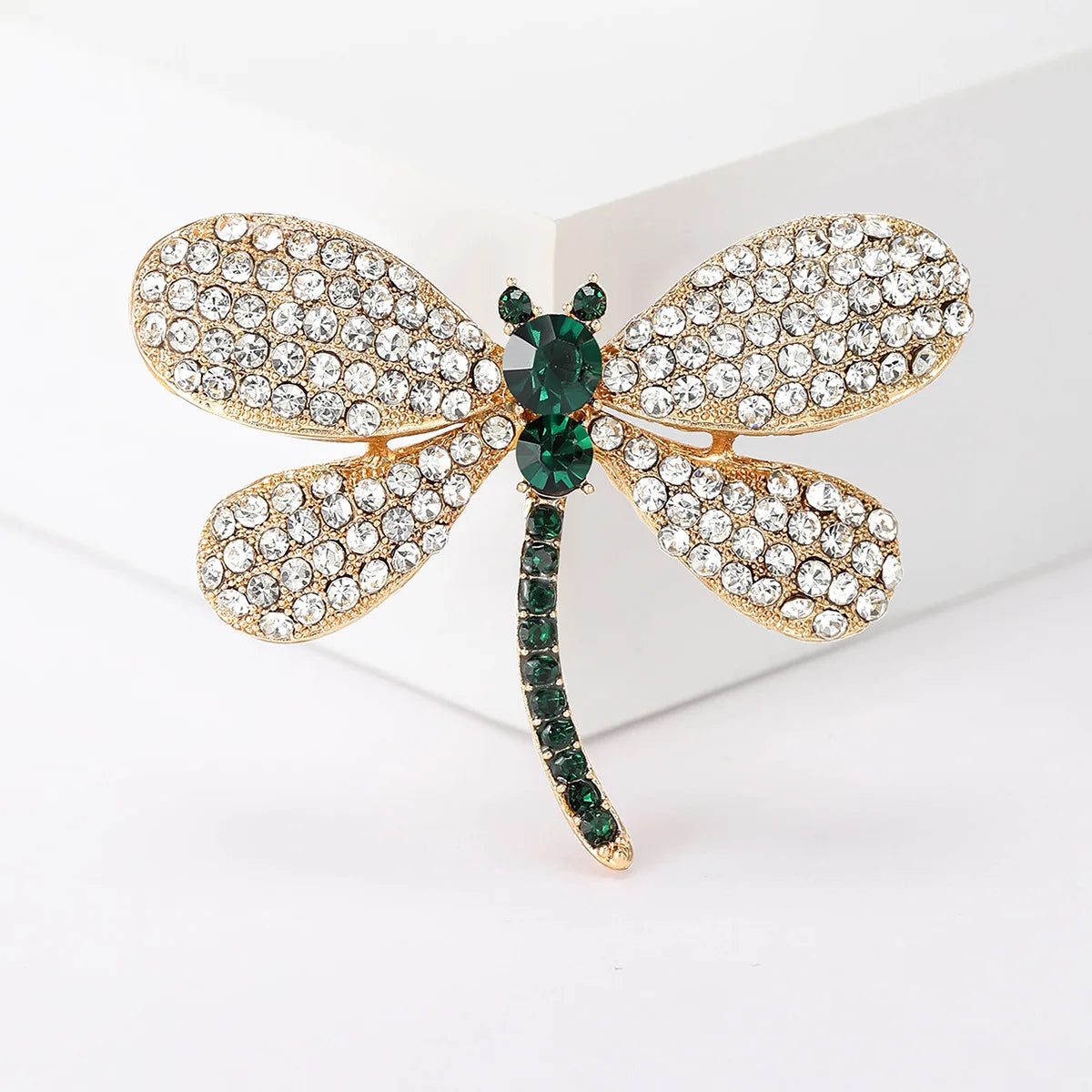 Elegant Dragonfly Brooch for Women - Chic Corsage Pin for Suit and Party Wear