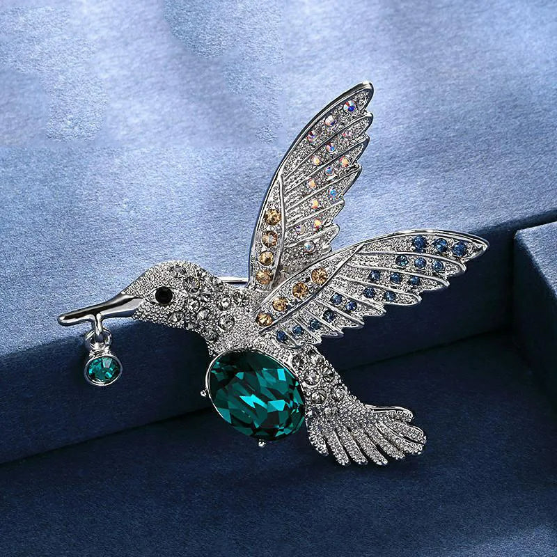 Elegant Crystal Hummingbird Brooch for Women - Versatile Zinc Alloy Corsage Pin for Banquets