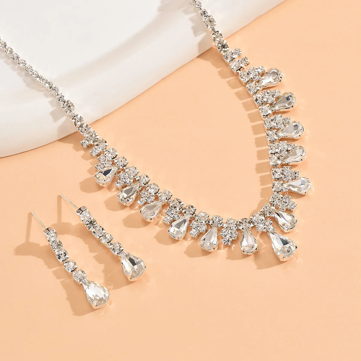 Elegant Women's Crystal Jewelry Set Necklace and Earrings for Wedding and Party