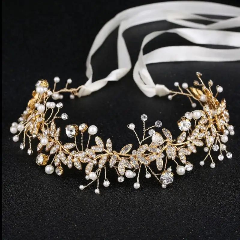 Elegant Pearl Crystal Flower Bridal Headband for Weddings
