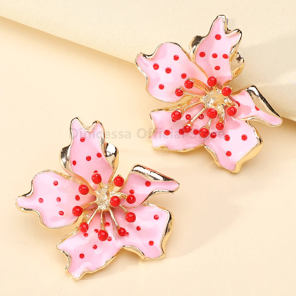 Elegant Asymmetric Petal Flower Earrings for Women - High Quality Fashion Jewelry