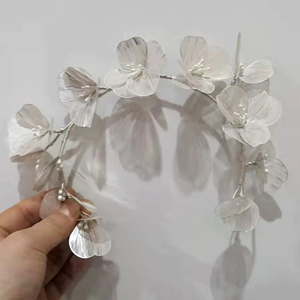Elegant Alloy Flower Hair Combs for Bridal and Party Glamour