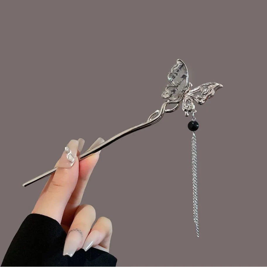 Elegant Chinese Flower Tassel Hair Stick With Black Beads For Women