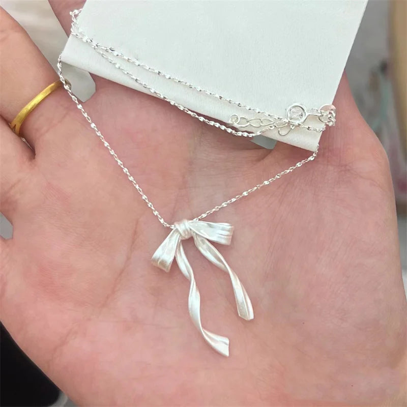 Elegant Scrub Bow Pendant Necklace for Women and Girls Korean Style Clavicle Chain 1