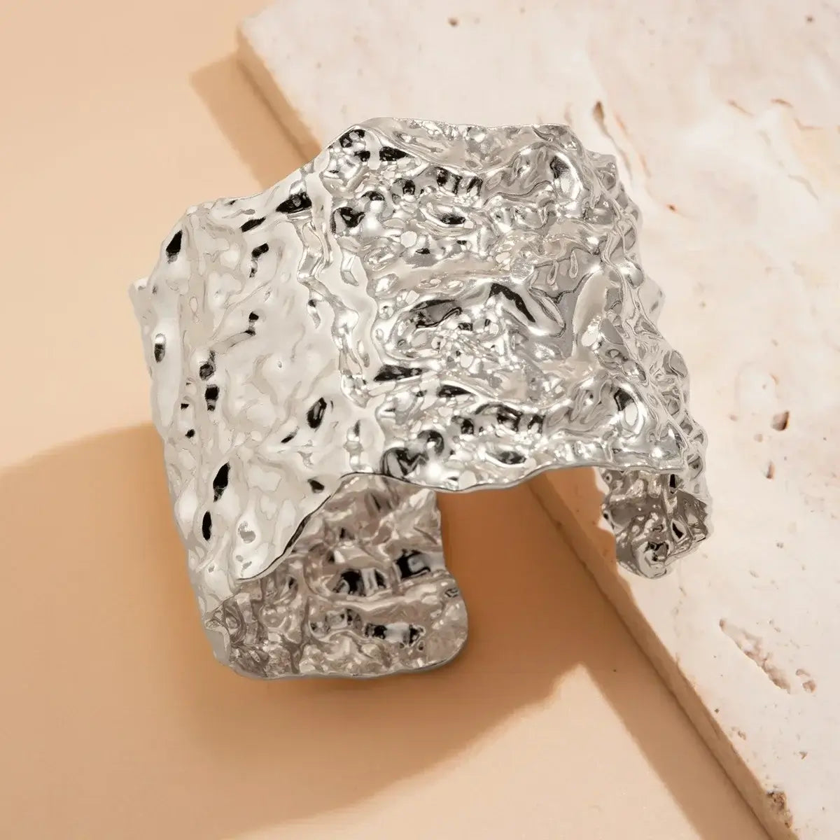 Exaggerated Metal Gold Color Cuff Bangle for Women silver color