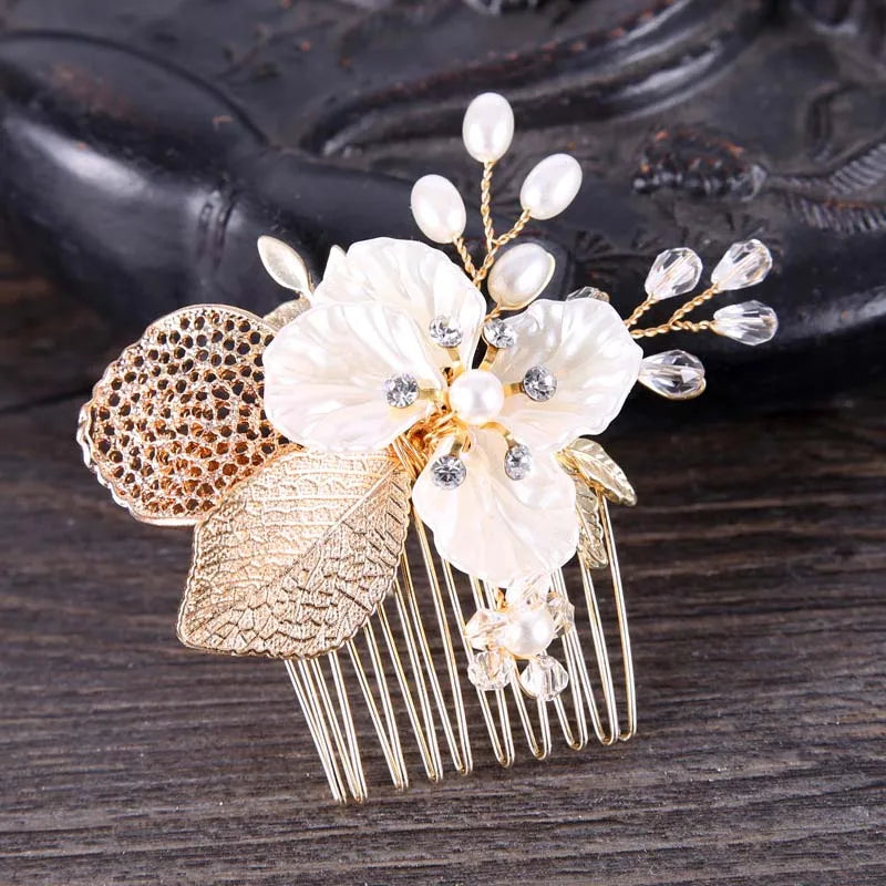 Elegant Alloy Flower Hair Combs for Bridal and Party Glamour