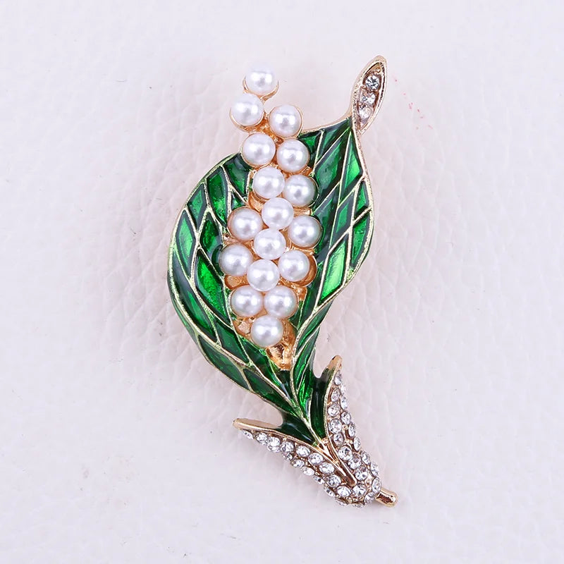 Elegant Enamel Floral Brooch Pins for Women and Unisex Party Office Accessories