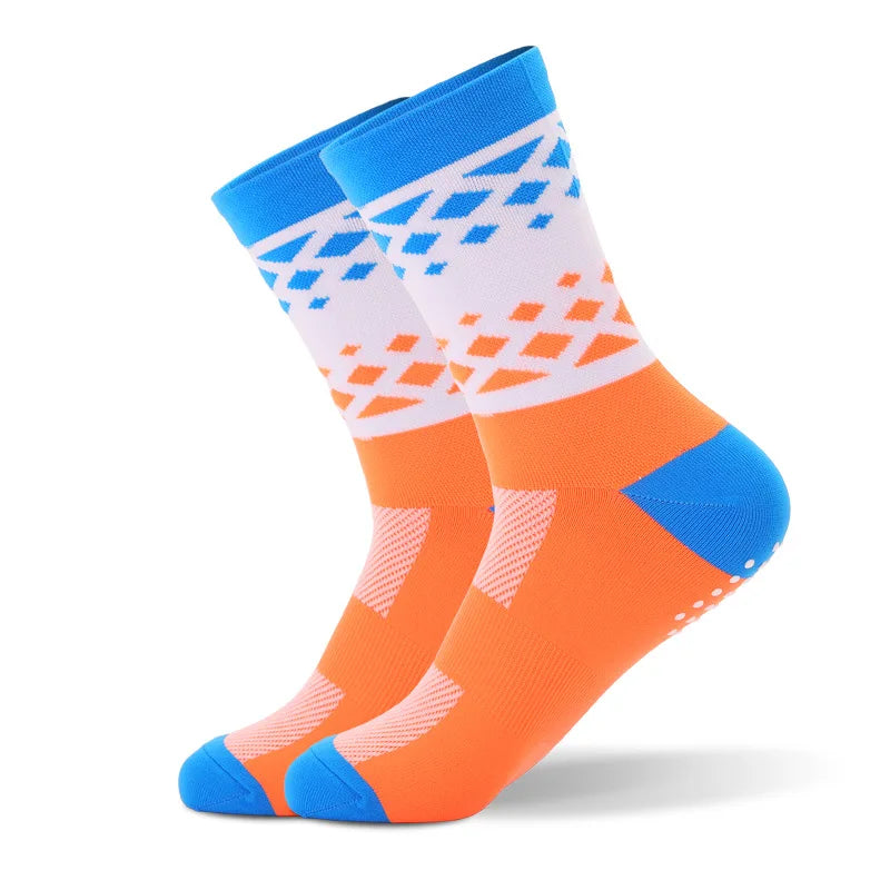 Breathable Anti Skid Mid Calf Sport Socks For Cycling