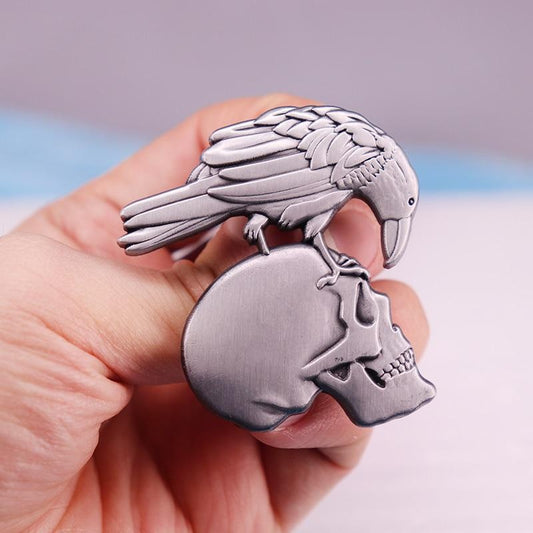 Vintage Embossed Raven Skull Enamel Pin Brooch for Halloween Horror Jewelry