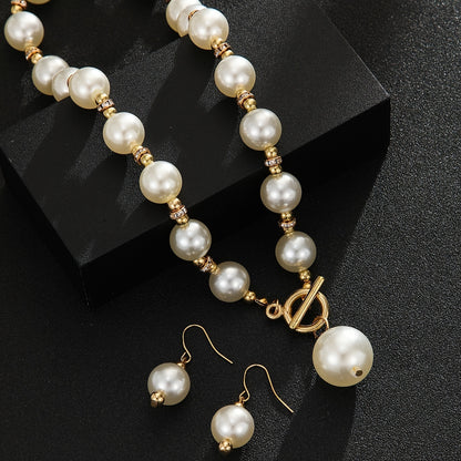 Elegant Faux Pearl Clavicle Necklace with Rhinestone Accents 14K Gold Plated All Match Jewelry for Women