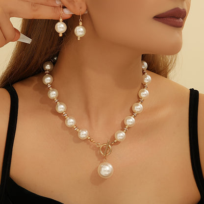 Elegant Faux Pearl Clavicle Necklace with Rhinestone Accents 14K Gold Plated All Match Jewelry for Women