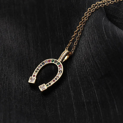High-End Design Horseshoe Color Necklace for Women Cute All-Match Pendant Micro-Set Collarbone Chain Gift