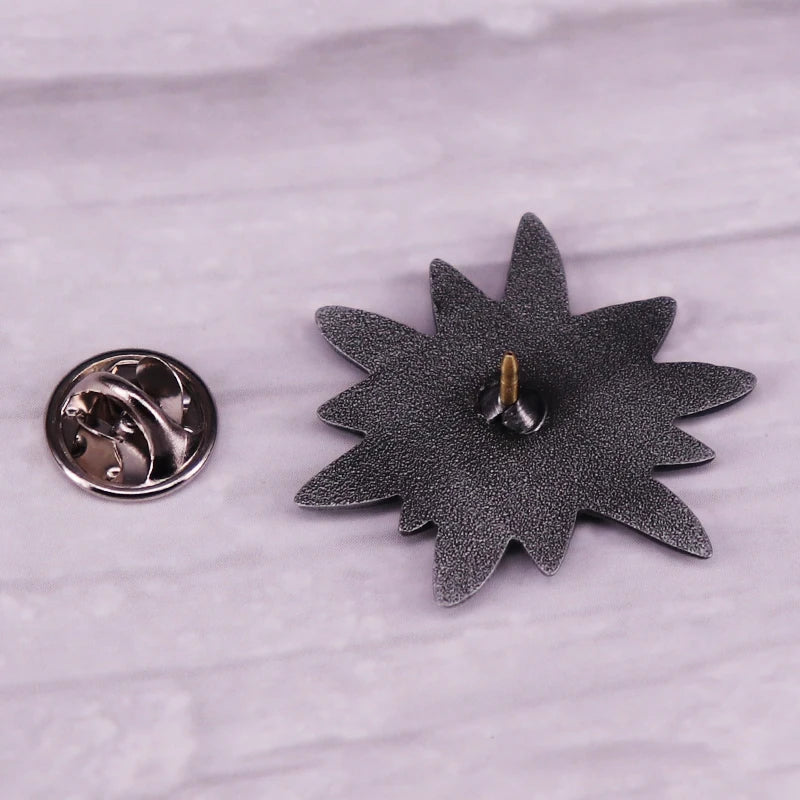 Classic Edelweiss Flower Enamel Pin Badge Copper Brooch for Unisex Fashion