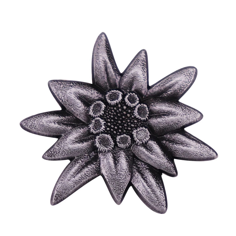Classic Edelweiss Flower Enamel Pin Badge Copper Brooch for Unisex Fashion