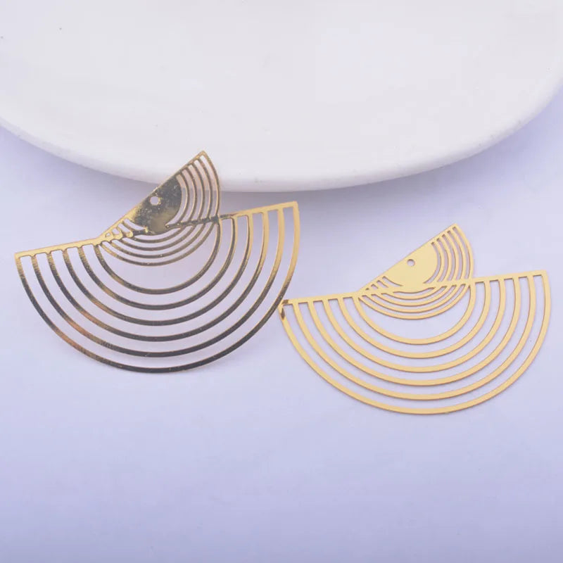 Elegant Brass Fan-Shaped Charms Set for DIY Jewelry Creations 30 Pieces