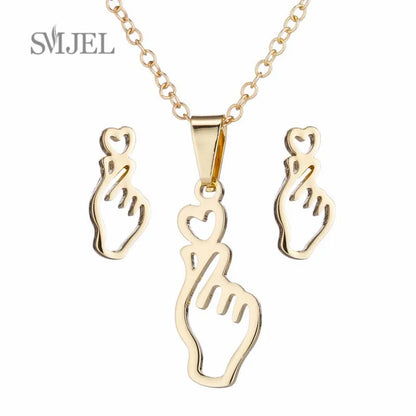Elegant Stainless Steel Animal Necklace for Women - Rabbit Charm and Paw Print Design
