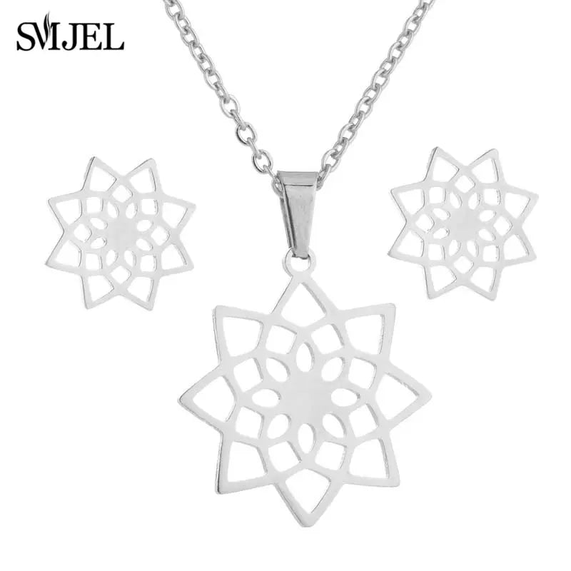 Elegant Stainless Steel Animal Necklace for Women - Rabbit Charm and Paw Print Design