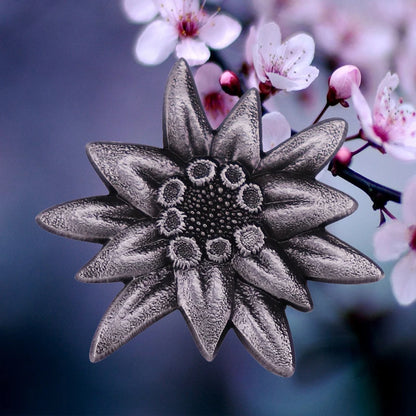 Classic Edelweiss Flower Enamel Pin Badge Copper Brooch for Unisex Fashion