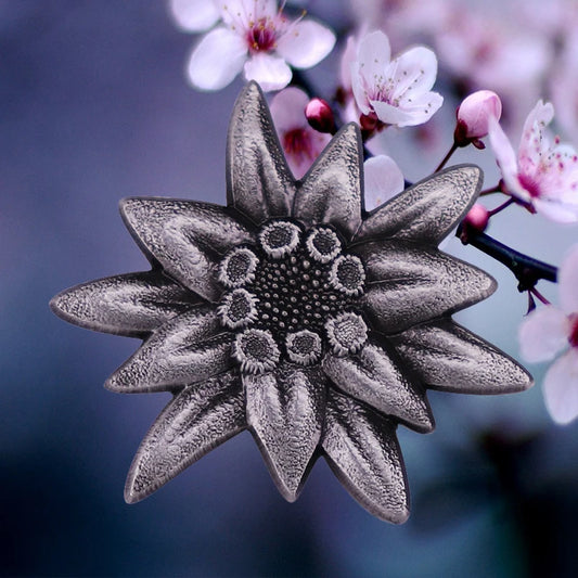 Classic Edelweiss Flower Enamel Pin Badge Copper Brooch for Unisex Fashion