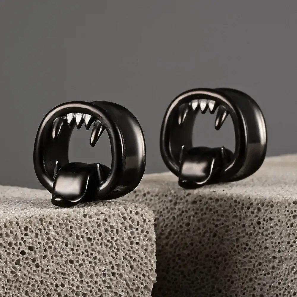 Vankula 2PCS 316L Stainless Steel Monster Tongue Ear Tunnels Body Jewelry black CHINA