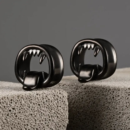 Vankula 2PCS 316L Stainless Steel Monster Tongue Ear Tunnels Body Jewelry black CHINA