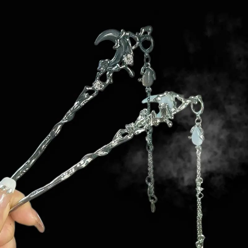 Elegant Black Crystal Moon Tassel Hair Stick For Women Retro Floral Hanfu Hairpin