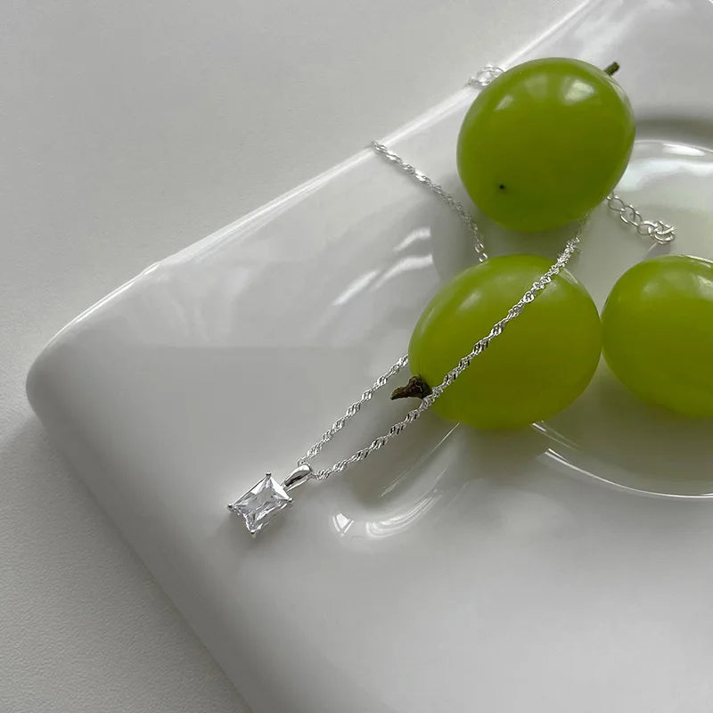Ventfille 925 Sterling Silver Zircon Necklace Elegant Korean Geometry Design