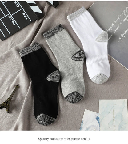 5 Pairs Men’s High Quality Autumn Winter Crew Socks Comfortable Long Black Sports Hiking Running Socks Size 38-44