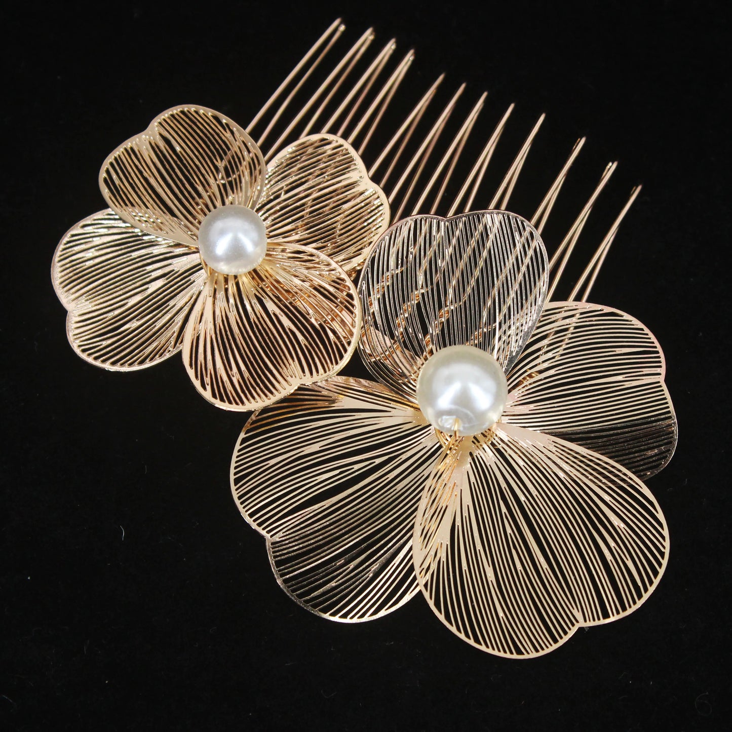 Bridal Bliss Flower Pearl Hair Comb Pins - 2PCS Wedding Accessories Flowers Gikd