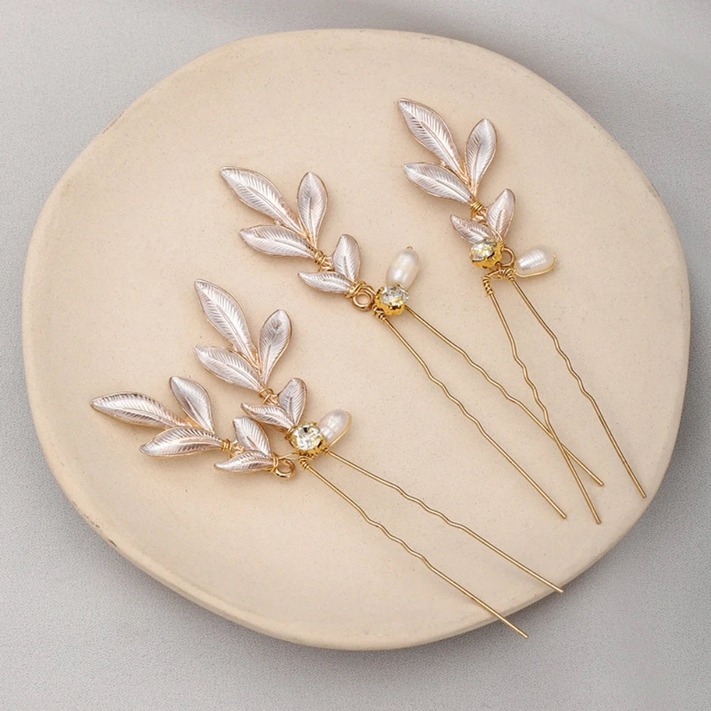 Elegant Crystal Pearl Rhinestone Hairpins for Women Bridal Party Accessories