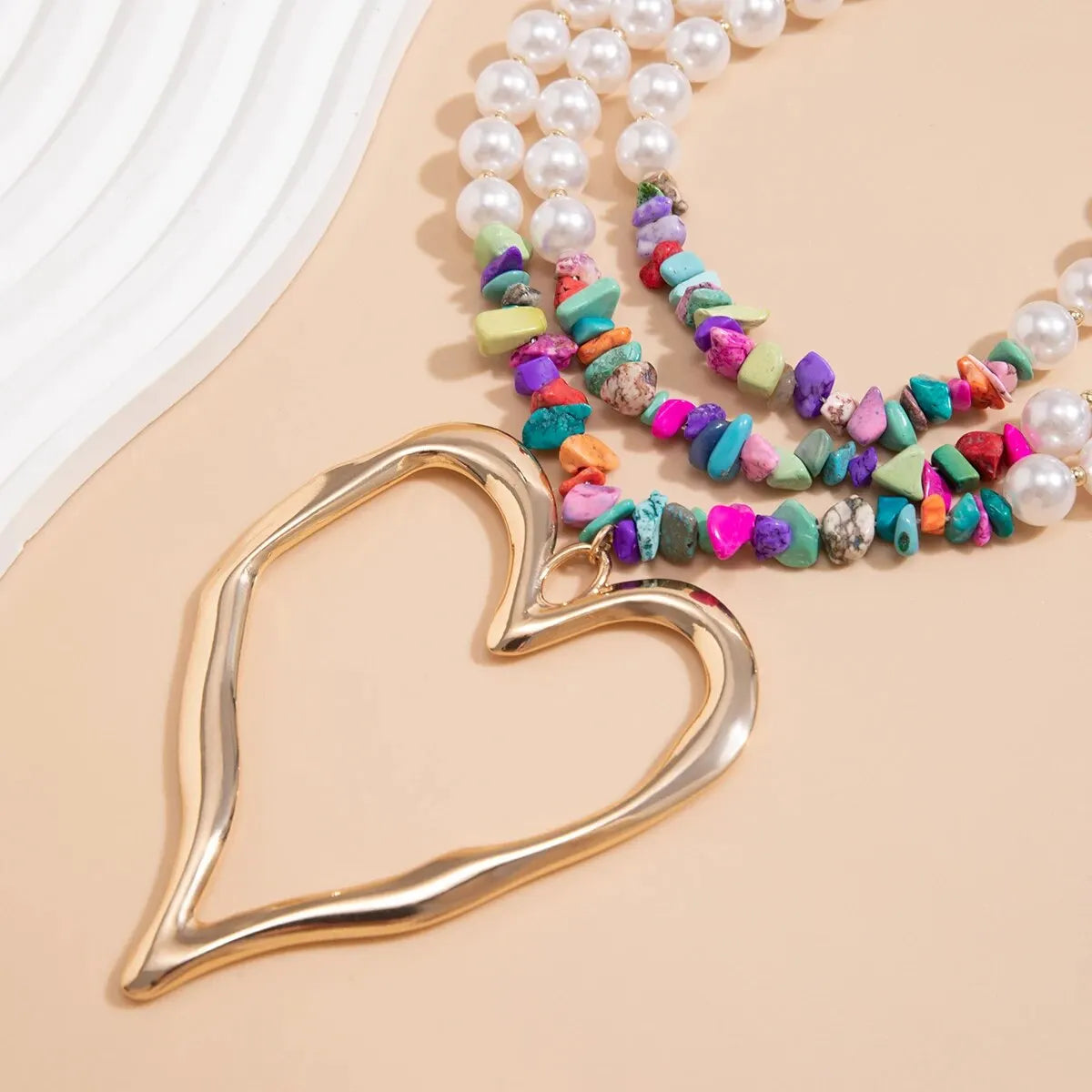 Elegant Gothic Love Heart Pendant Choker Necklace for Women with Multilayer Imitation Pearl Chain