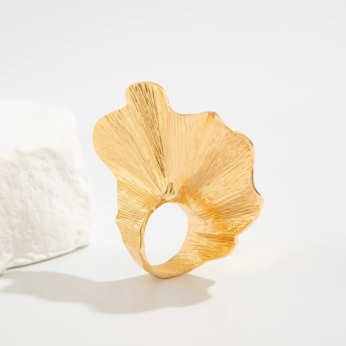 Chunky Ginkgo Leaf Wide Ring for Women in European American Style