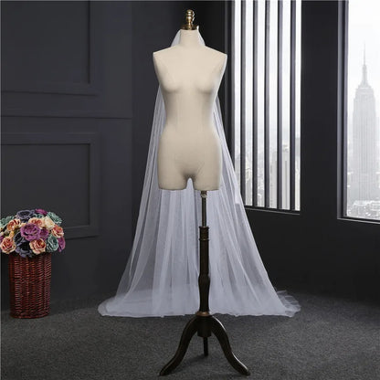Elegant Two-Layer White Ivory Bridal Veil with Comb for Weddings