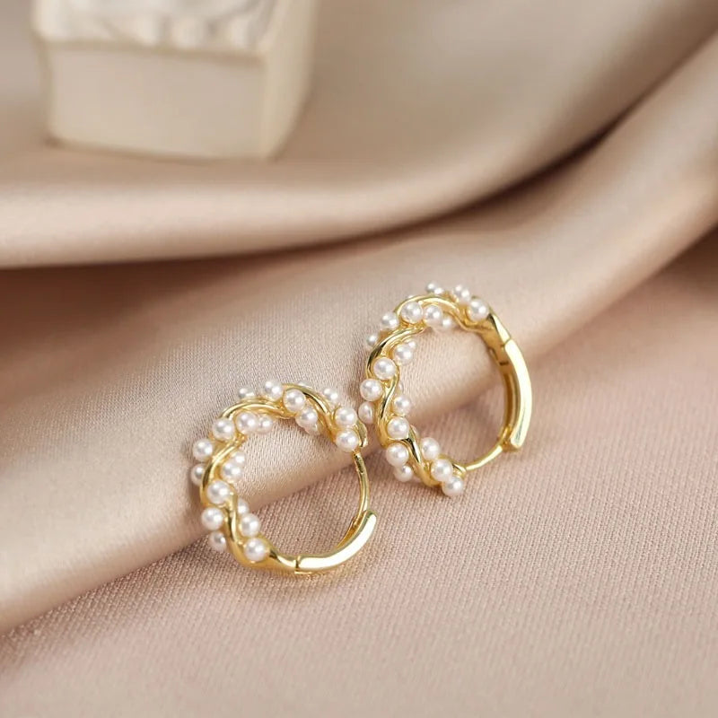 ZAKOL Elegant Minimalist Pearl Hoop Earrings Timeless Jewelry Gift for Women Gold Color