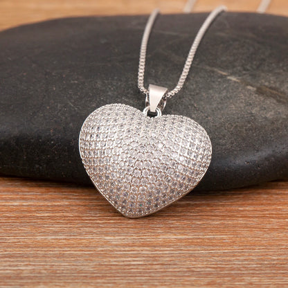 Retro Love Heart Pendant Necklace for Women and Men - Adjustable Valentine's Day Choker Jewelry Gift